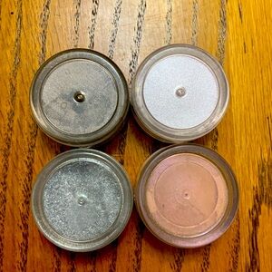 INNOCENCE Mineral Beauty - Loose Mineral Shimmering Eyeshadow’s
